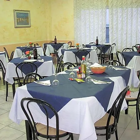 Tv Hotel 3*
